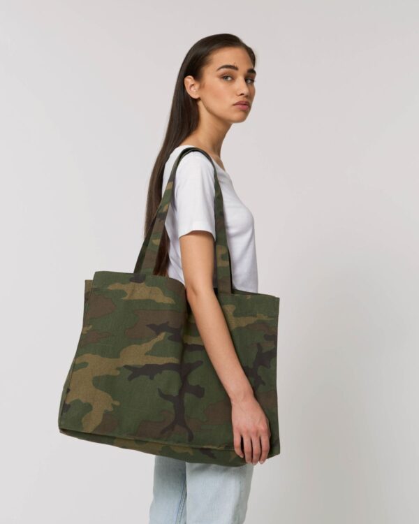 Shopping bag camouflage